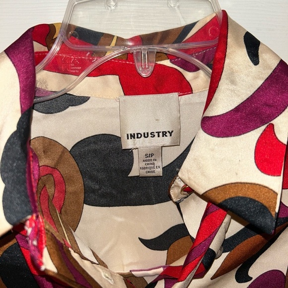 Industry Retro StyleButton Down Shirt with Tie Neck Petite Small - Picture 2 of 6